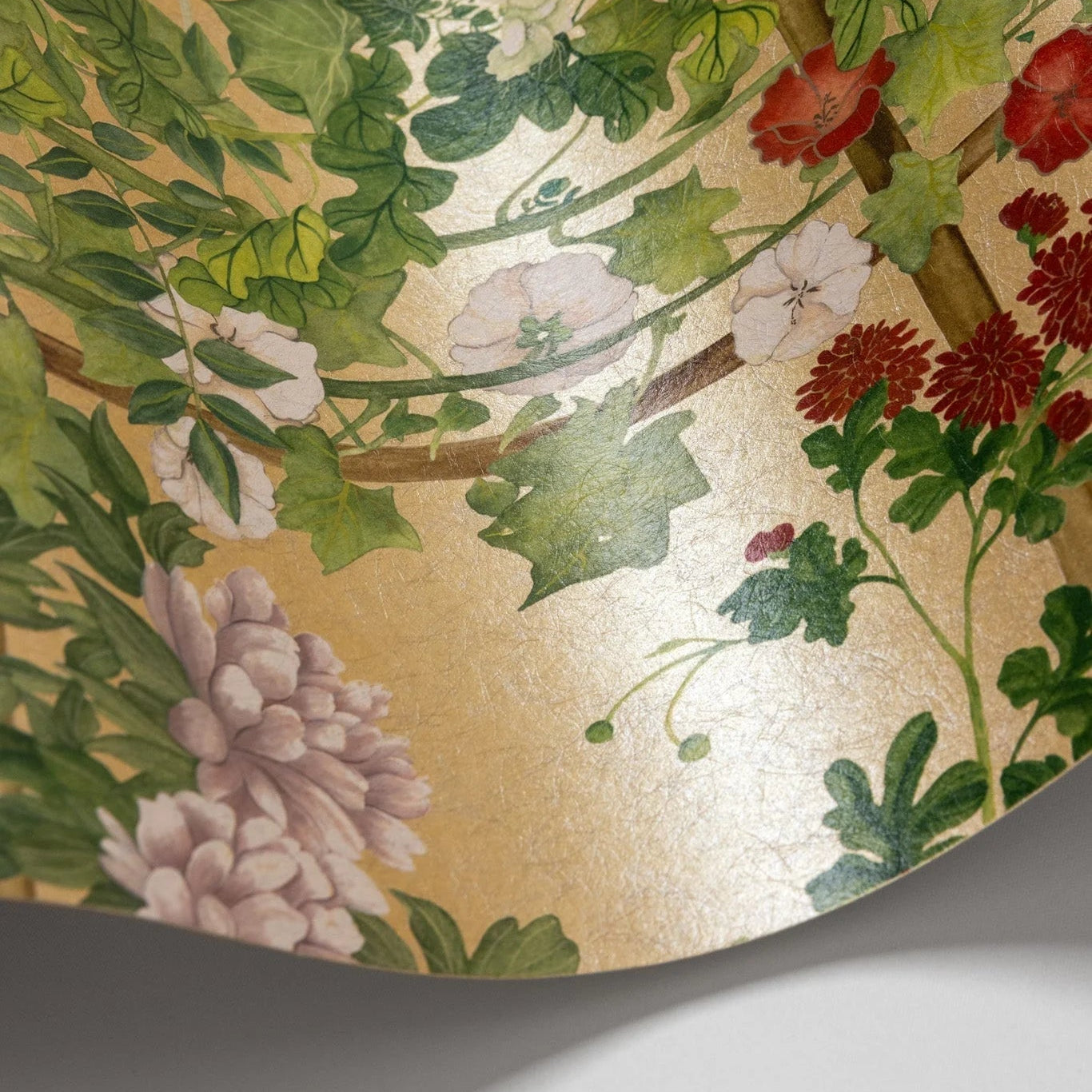 Carta da parati "Scenic Flora color oro metallizzato" - YOKU | COLE&SON