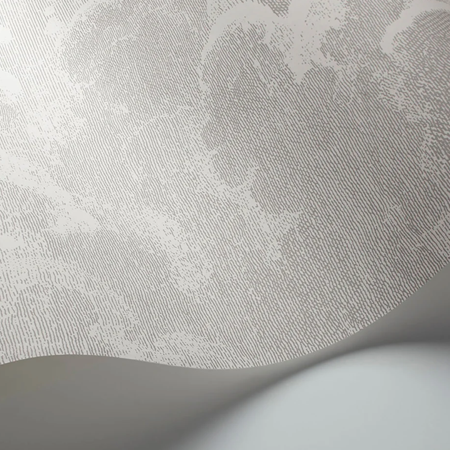 Carta da Parati "Nuvolette grigio chiaro" (2 rotoli) Fornasetti | COLE & SON