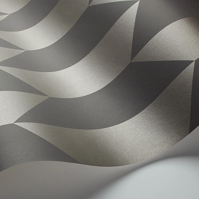 Carta da Parati “TILE Charcoal and Metallic Pewter” | COLE & SON