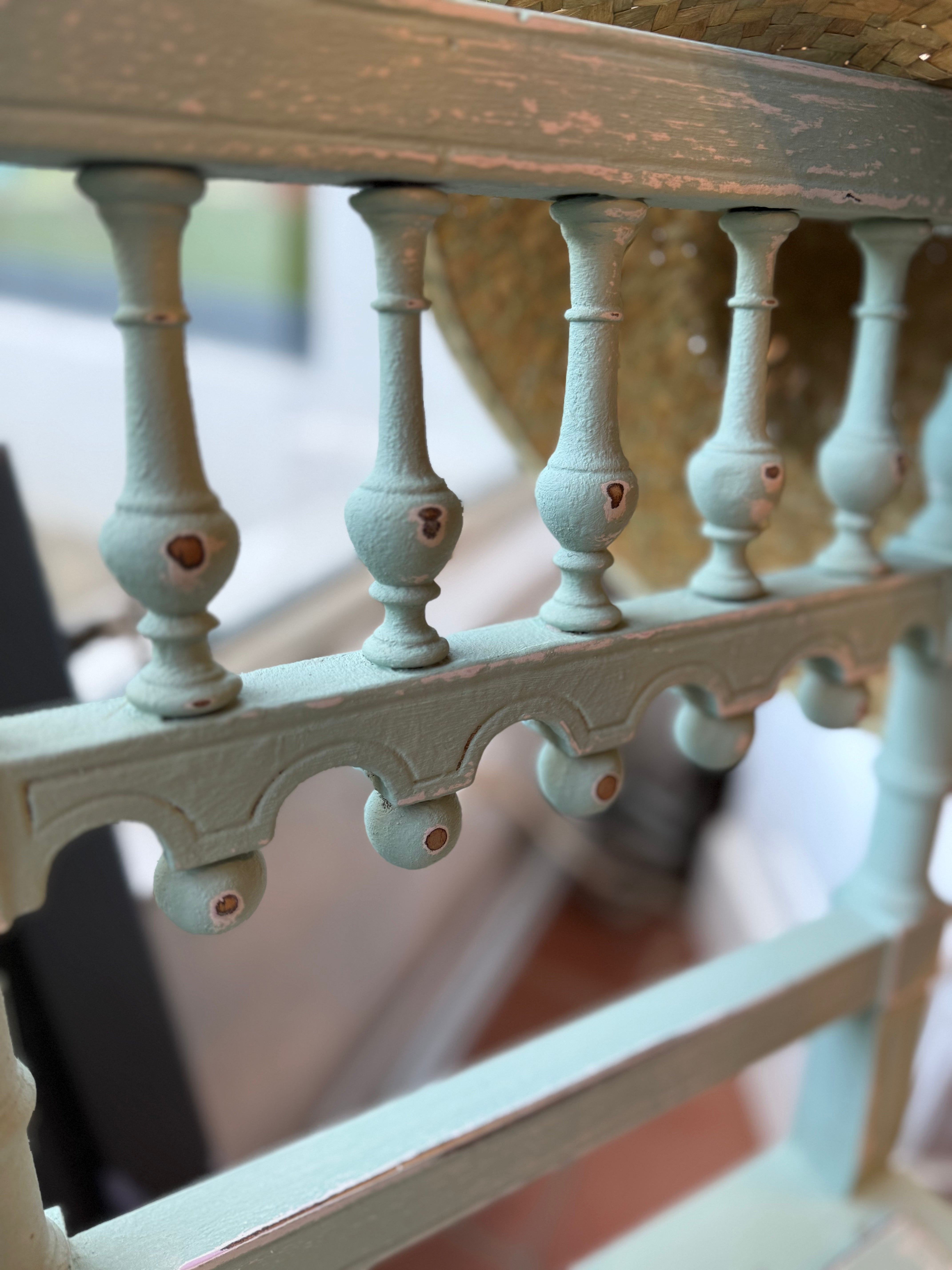 Angolo romantico: coppia di sedie vintage - I Restyling di Elisa