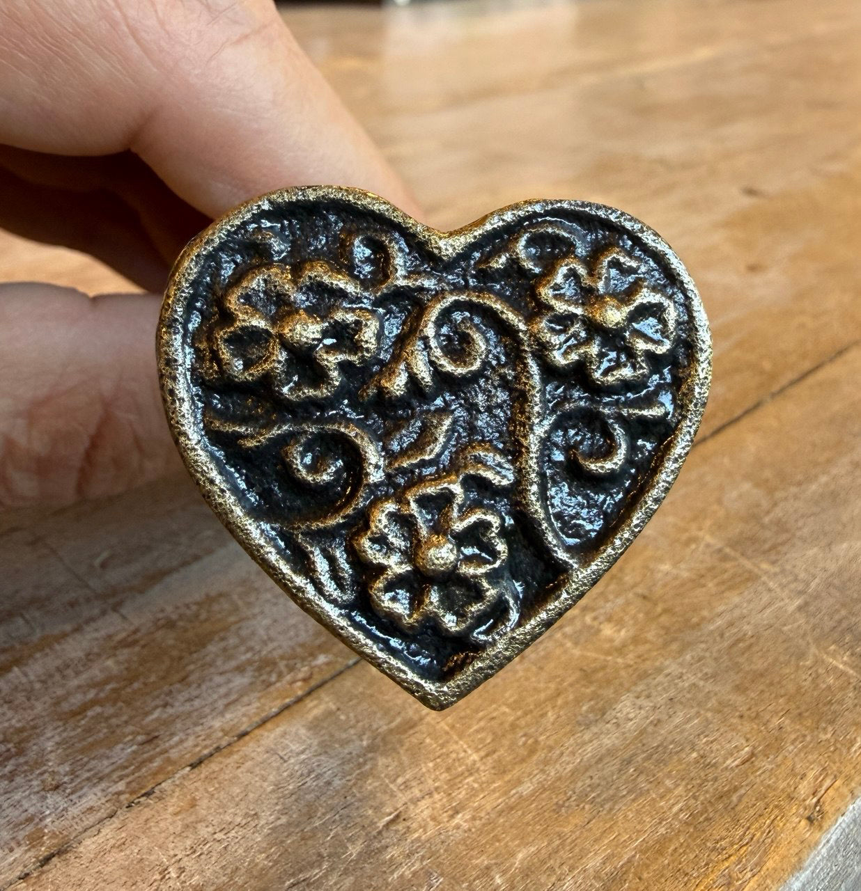 Pomello in Ferro "Cuore con fiori"