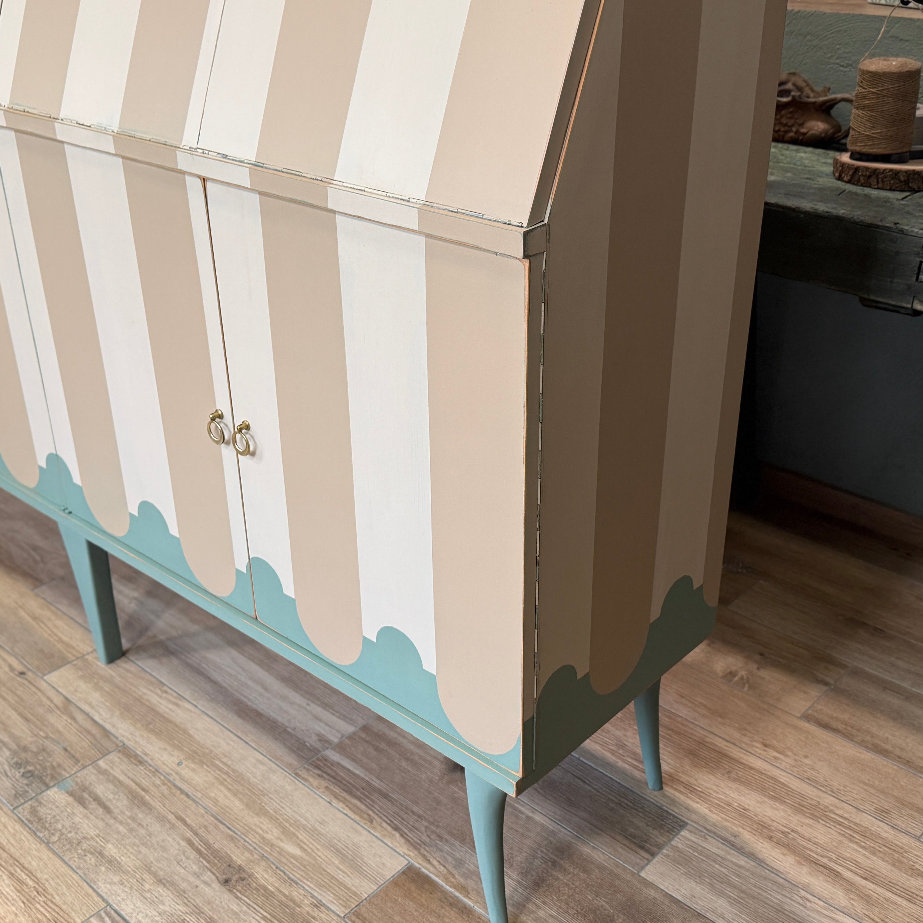 Chest "Purple Poppies" The Restyling by Alex Fritlex for the Re-Design event