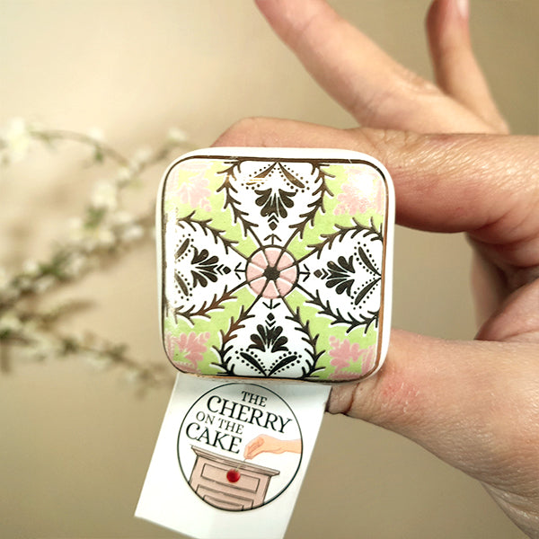 Pomello in ceramica “Fantasia Orientale Verde e Rosa"