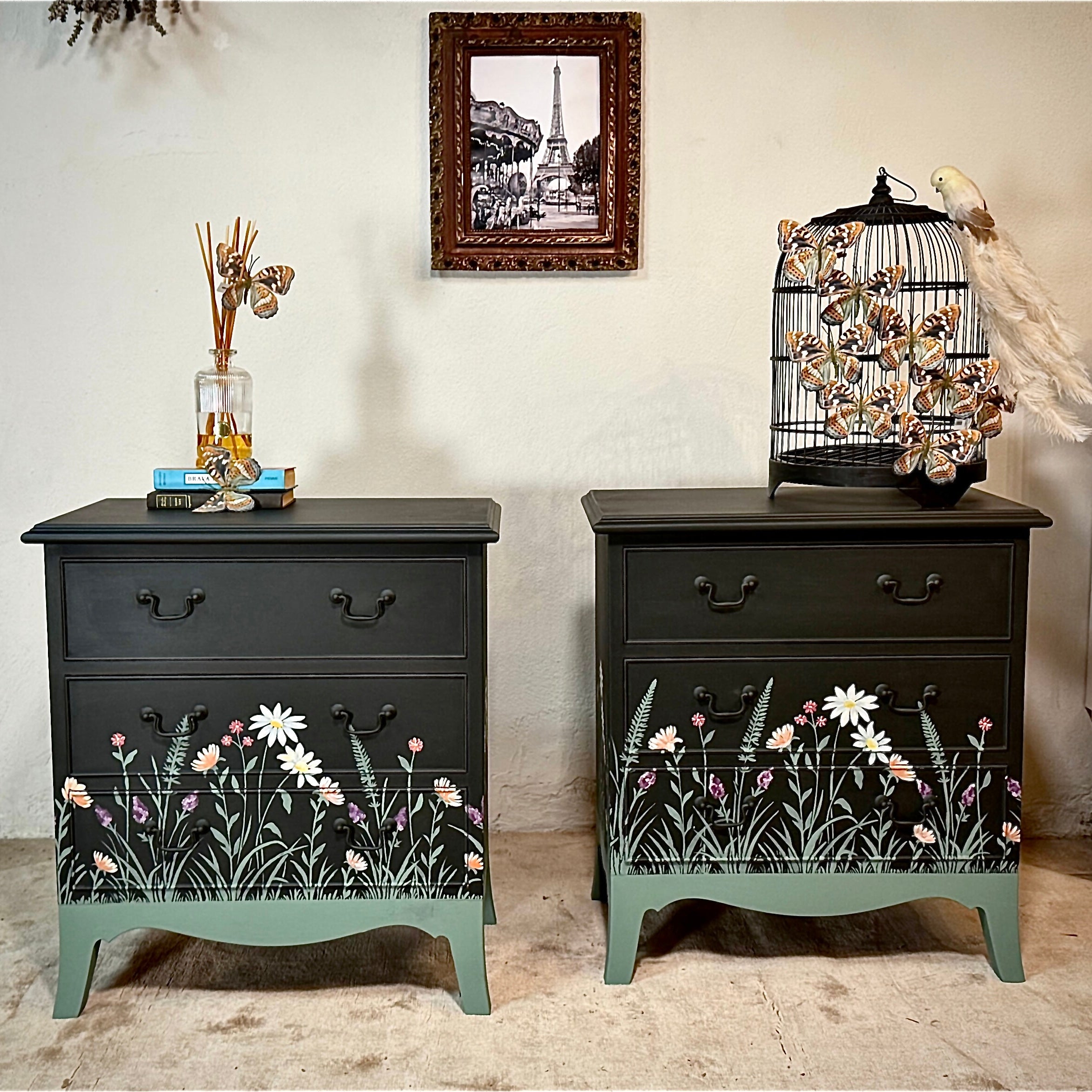 Comodini Nuit Parisienne “Prato fiorito” I Restyling di Elisa