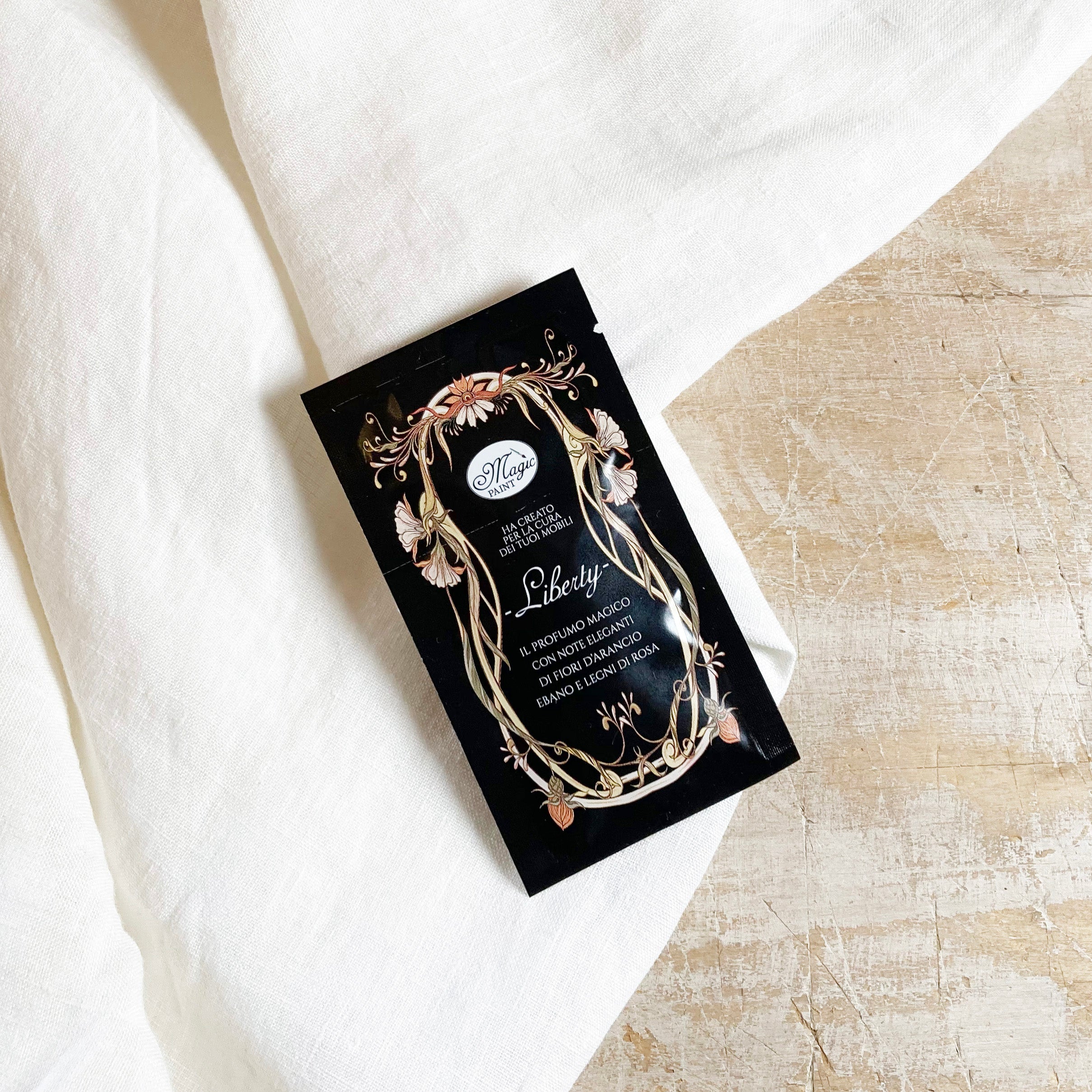 Liberty, il Profumo Magico per la cura dei tuoi mobili. Monodose 10 ml