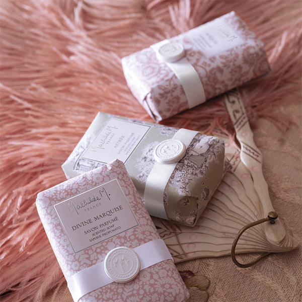 Saponetta “Cachemire Exquis - Voile de Lin" Mathilde M.