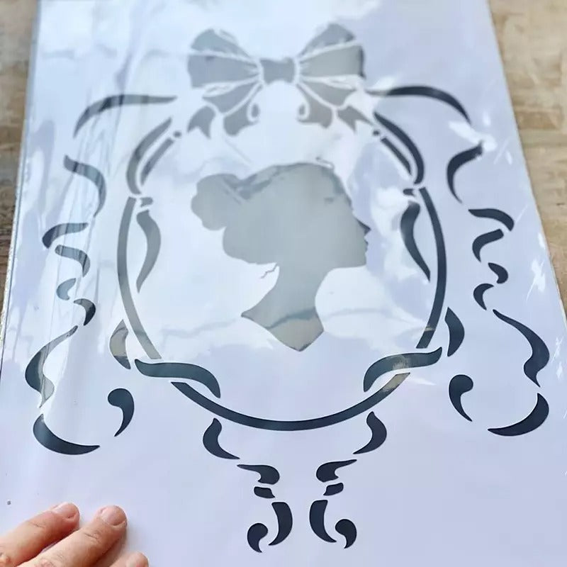 Stencil "Mademoiselle", Magic Paint, riutilizzabile, 30x42 cm