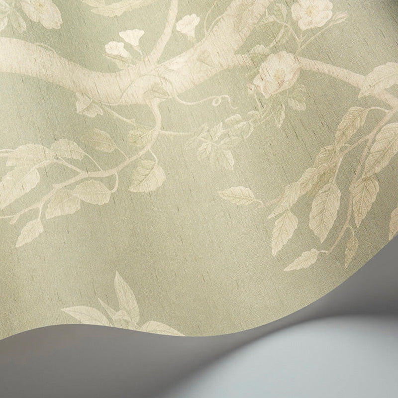 Carta da Parati "SEASONAL WOODS Silk" The Garden | COLE & SON