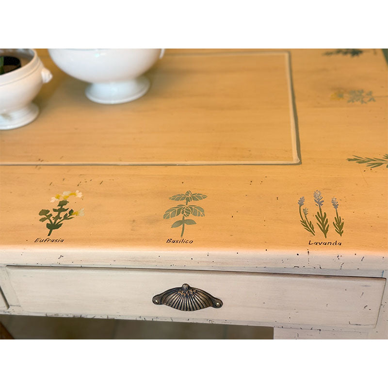 Tavolo “Erbe aromatiche” I Restyling di Elisa