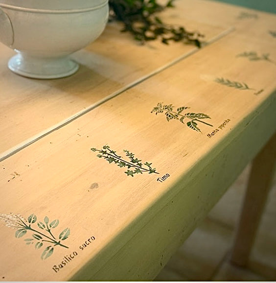 Tavolo “Erbe aromatiche” I Restyling di Elisa