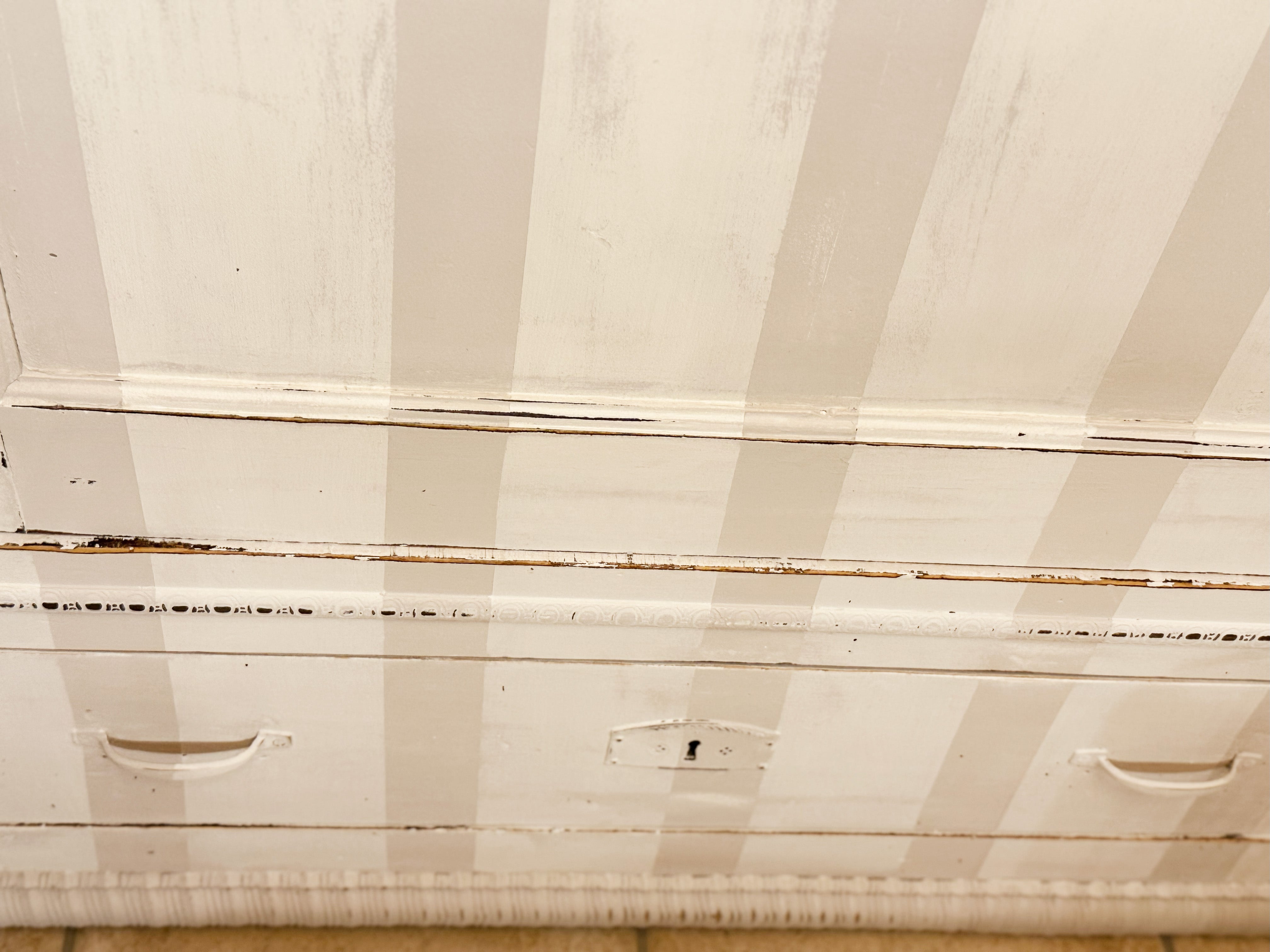 Armadio “A righe” I Restyling di Elisa