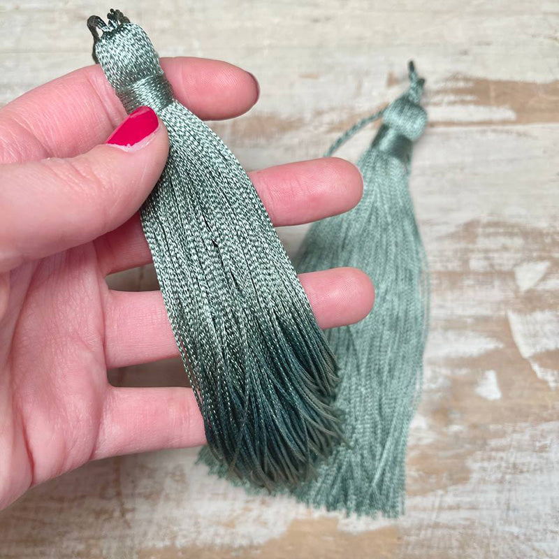 Nappa Grande "Caresse Verdino" Passamaneria Italiana - 13,5 cm