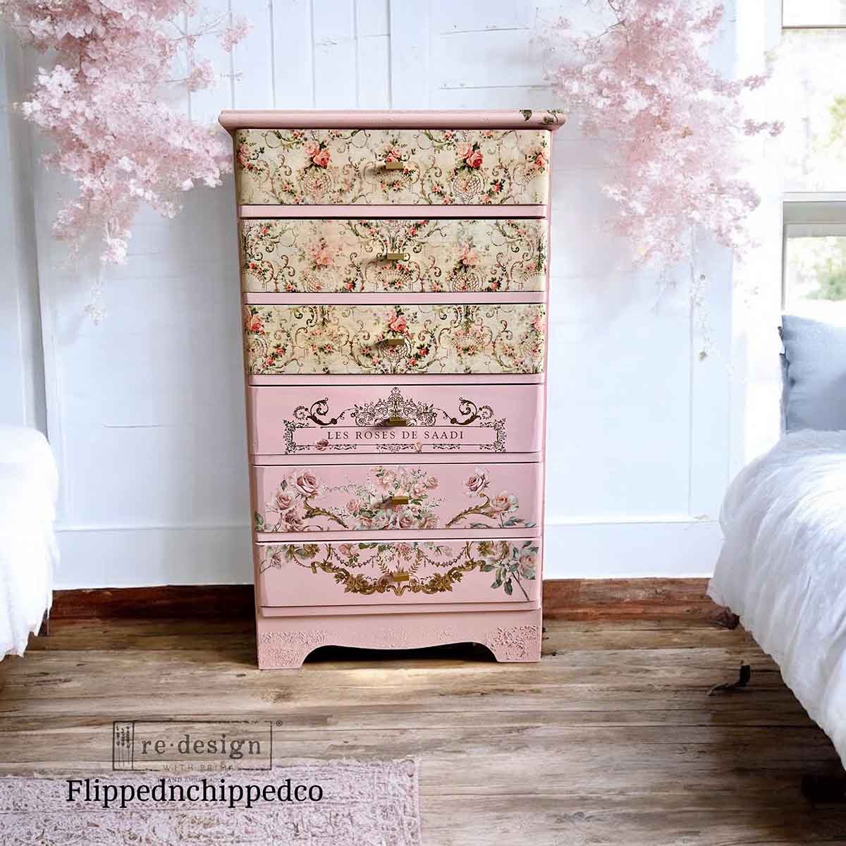 Carta da Découpage Double "Blushing Bloom" in Tessuto 2 fogli Formato 49.5 cm × 76.2 cm e 29.7 cm × 41.9 cm