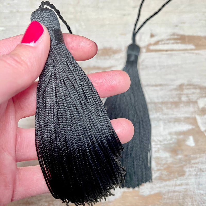 Nappa Piccola "Caresse Nera" Passamaneria Italiana - 10cm