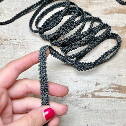 Bordo "Ricciolo Antracite" Passamaneria Italiana - 0,9 cm