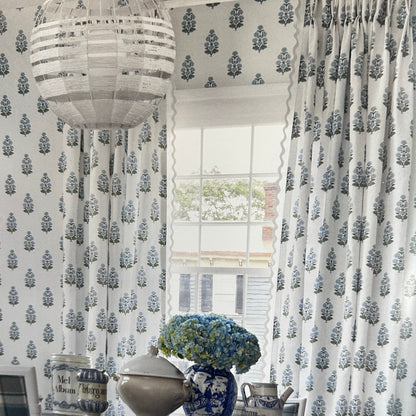 Carta da Parati “Audrey Bianco e Grigio” Boxwood | THIBAUT
