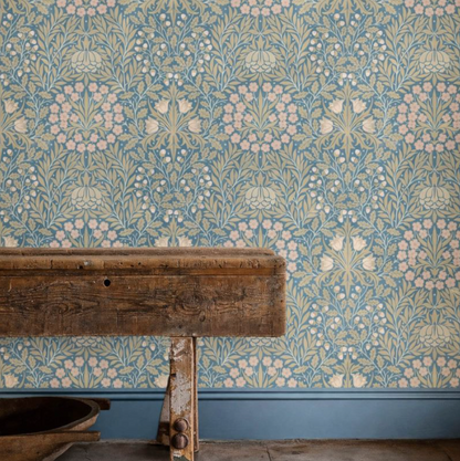 Carta da Parati "Daisy & Oak Blu" MORRIS & CO. | THE HUNTINGTON