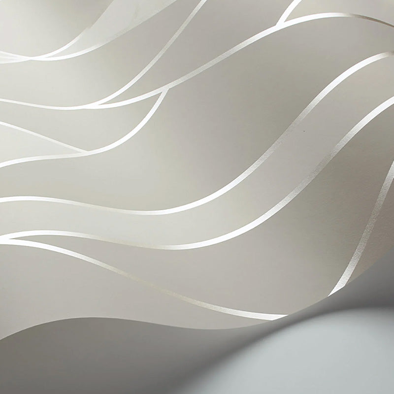 Carta da Parati “OBLIQUE Taupe & Metallic Silver” | COLE & SON