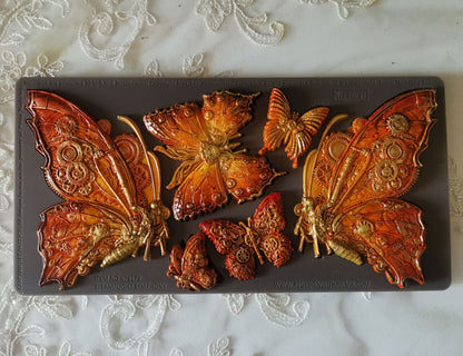 Redesign Decor Moulds “Steamflight Symphony” 12 x 25 cm