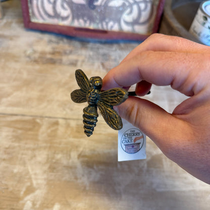 Pomello in Ferro "Calabrone bronzo"