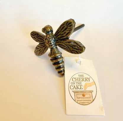 Pomello in Ferro "Calabrone bronzo"