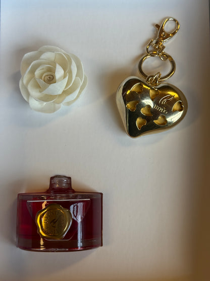 Confezione regalo - portachiavi e diffusore da 60 ml "Dolci emozioni con rosa"