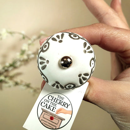 Pomello in ceramica “Delicate Design"