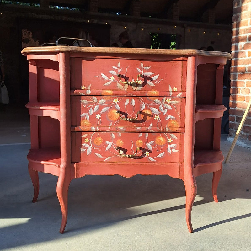 Mobiletto “Agrumi” I Restyling di Alessandra Elia per l’evento Re-Design