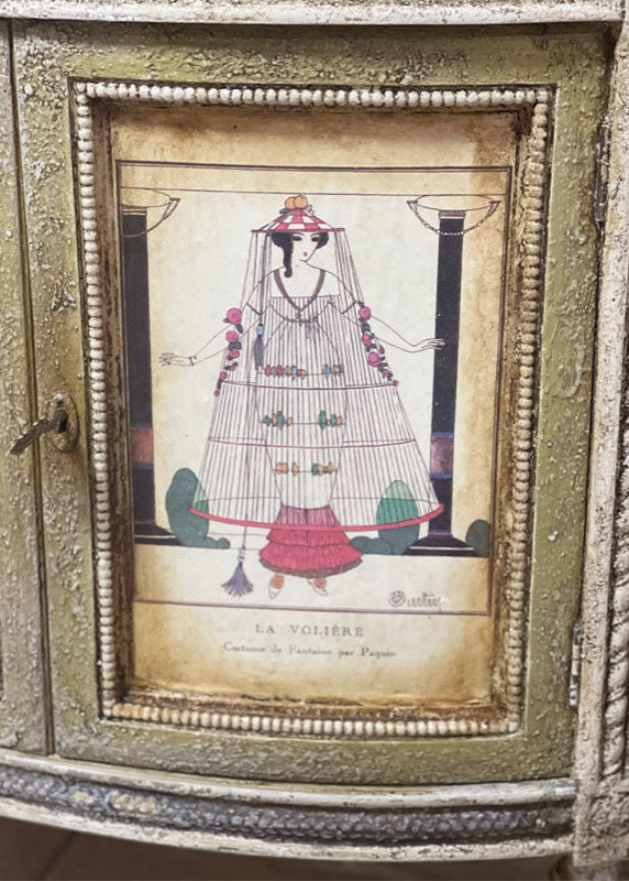 Mobile Vetrina "Donne Vintage" I Restyling di Elisa