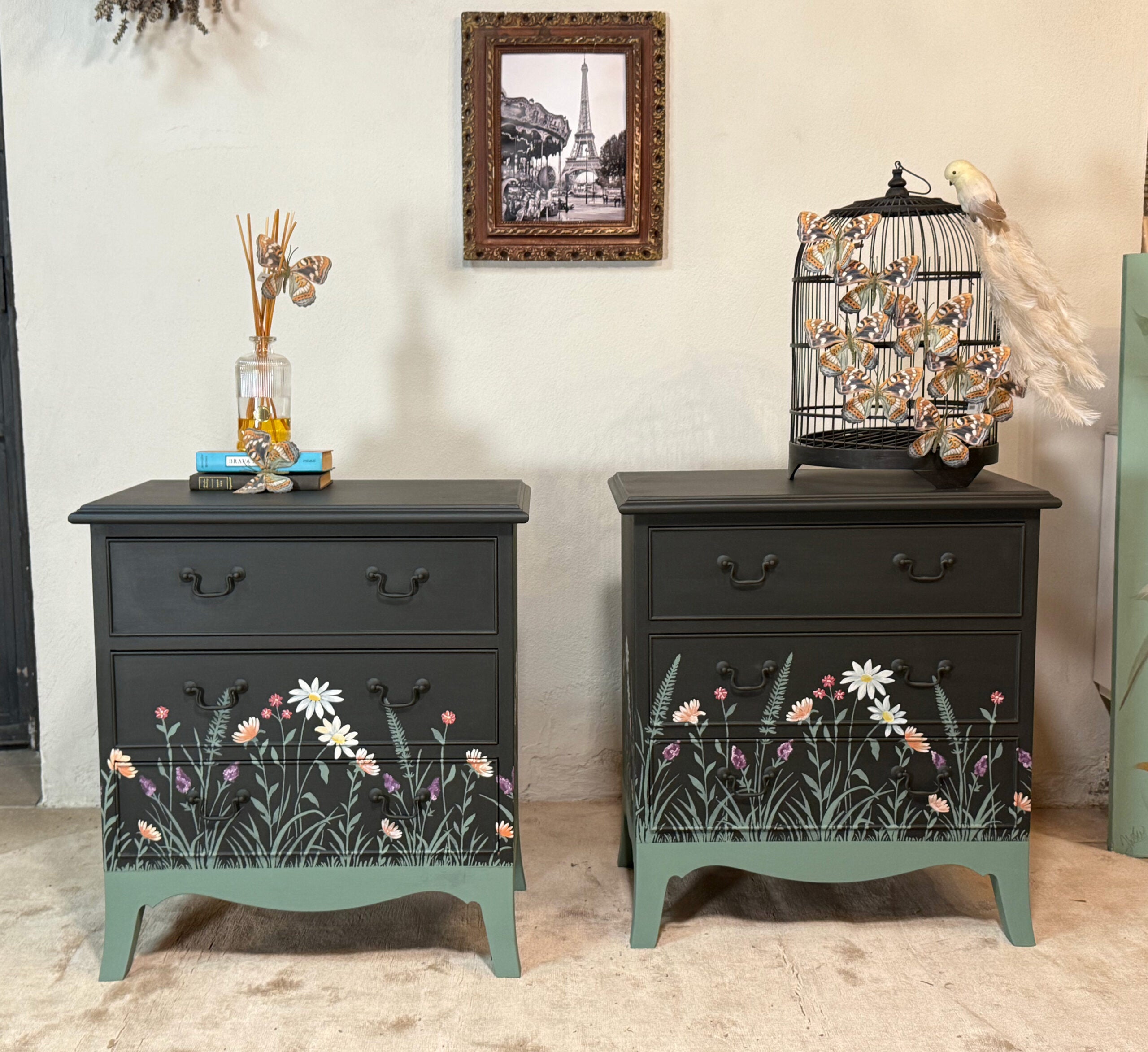 Comodini Nuit Parisienne “Prato fiorito” I Restyling di Elisa