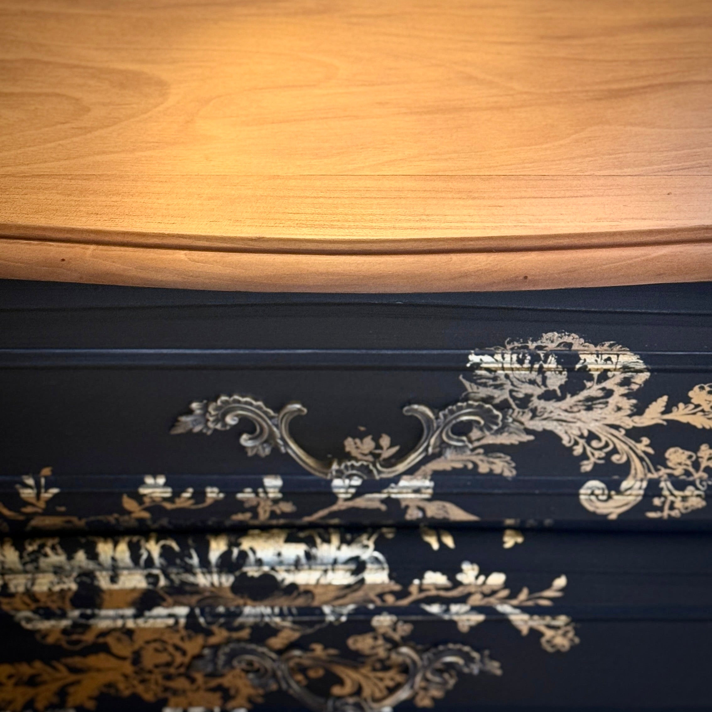 Mobile nero e oro - I Restyling di Elisa