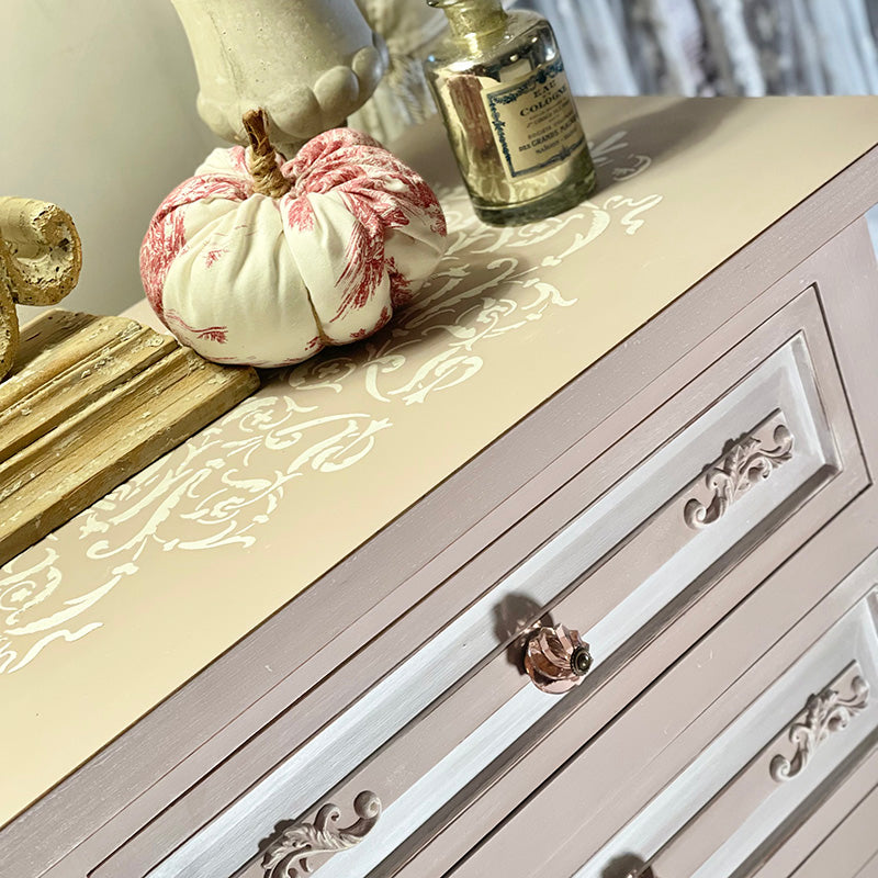 Grande Stencil Grottesca con Drappi