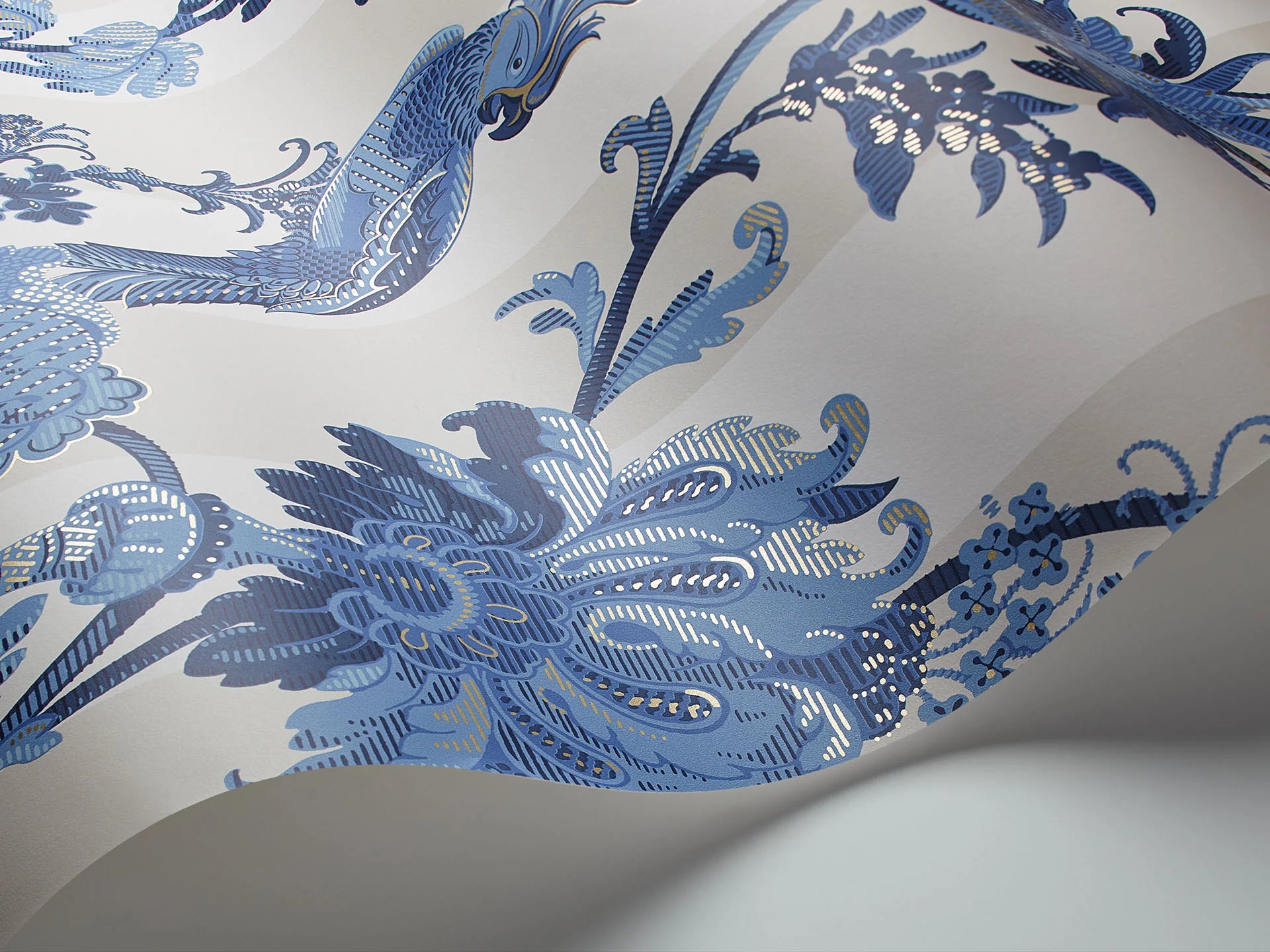 Carta da Parati "MARTYN LAWRENCE BULLARD" Zerzura bejge e blu | COLE & SON