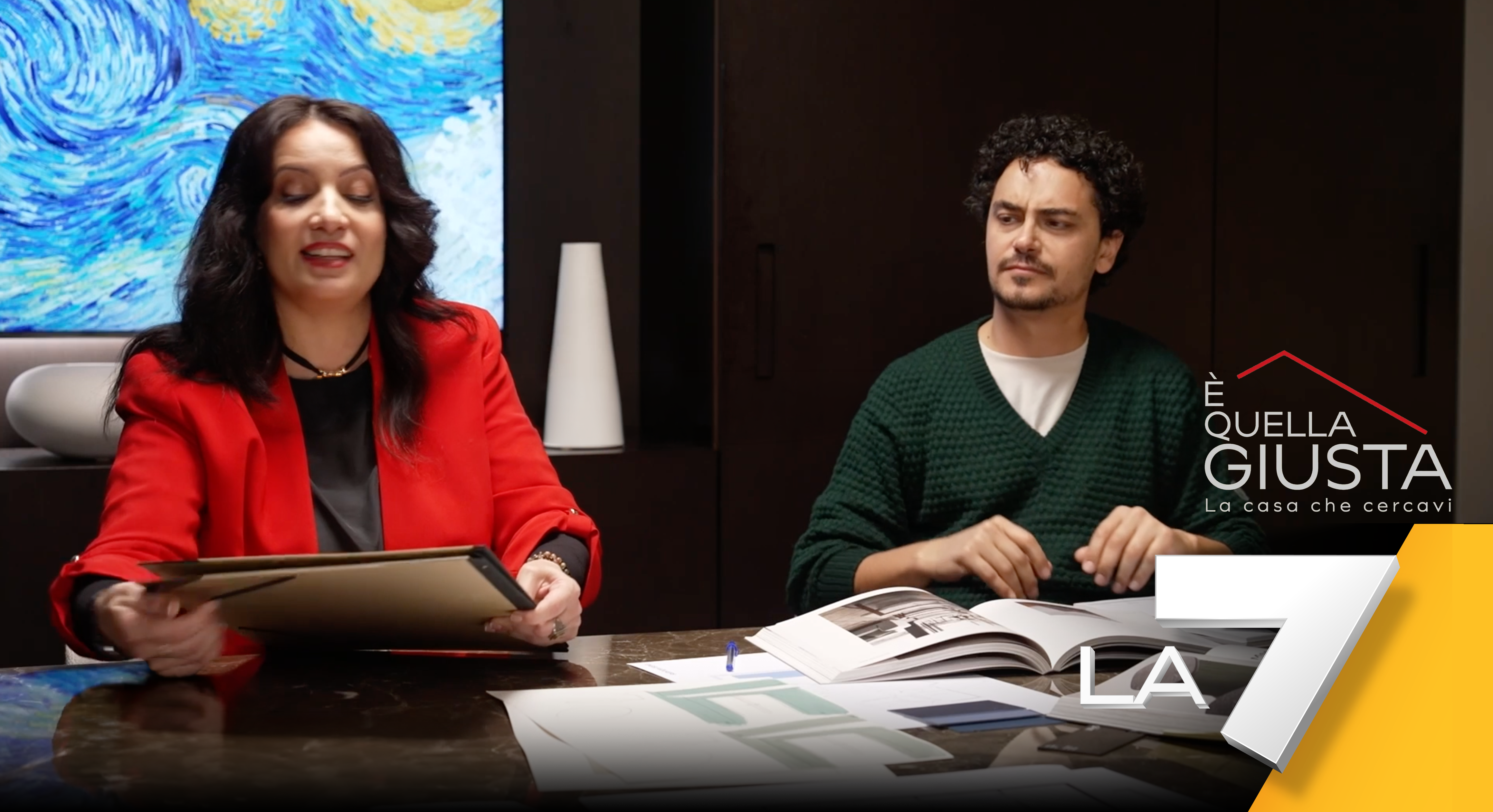 Carica il video: 
