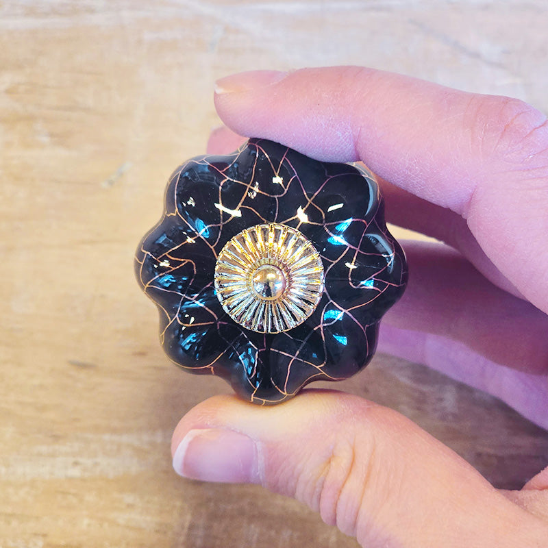 Pomello “Craquelè Nero"