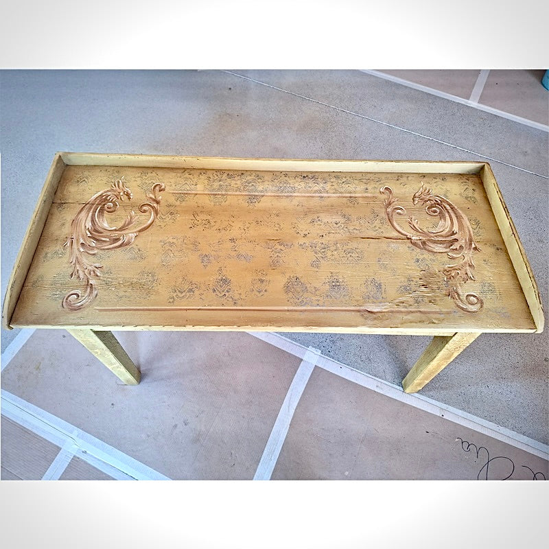 Scrivania “Ocra” I Restyling di Alessandra Elia per l’evento Re-Design