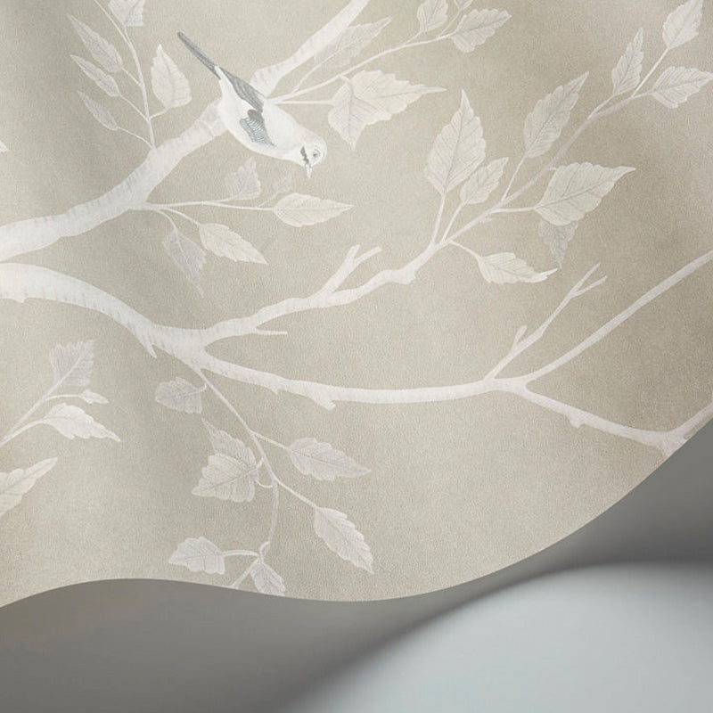 Carta da Parati "SEASONAL WOODS Platinum Matte" The Garden | COLE & SON